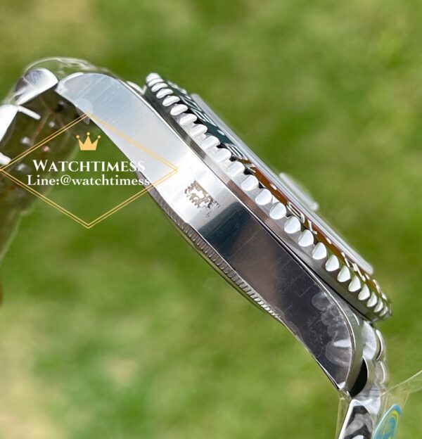 Rolex GMT Master II Pepsi Clean v3 Factory Ref.126710BLRO - Image 2
