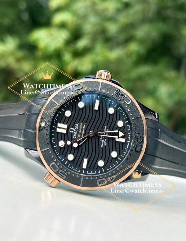 New❗️Omega SeaMaster Diver 300M black Ceramic 43.5mm Ceramic/Rose gold Vsf Factory - Image 5