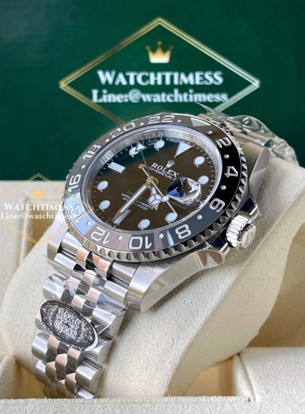 Rolex GMT Master II Black/Grey ‘Bruce Wayne’ Clean v.3 Factory Ref.126710GRNR ( New2024 ) - Image 6