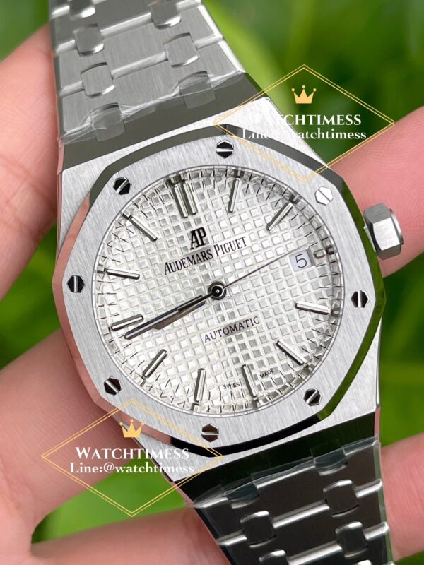 udemars Piguet ‘Ap15450ST’ 37mm. White Dial ZF Factory