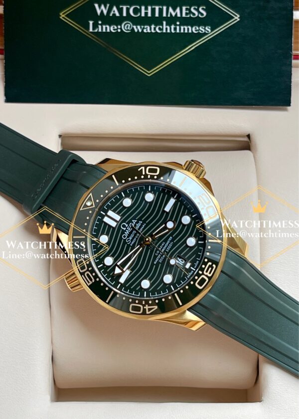 Omega Seamaster 2025 Green Dial Moonshine Yellow Gold VSF Factory - Image 3