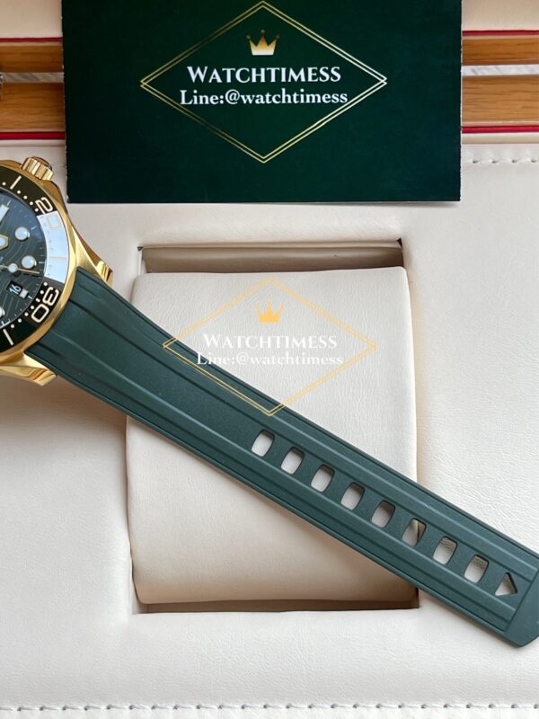 Omega Seamaster 2025 Green Dial Moonshine Yellow Gold VSF Factory - Image 6