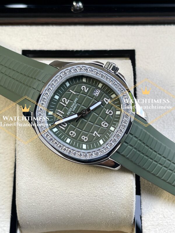 Patek Philippe Aquanaut 5267/200a Green ZF Factory - Image 4
