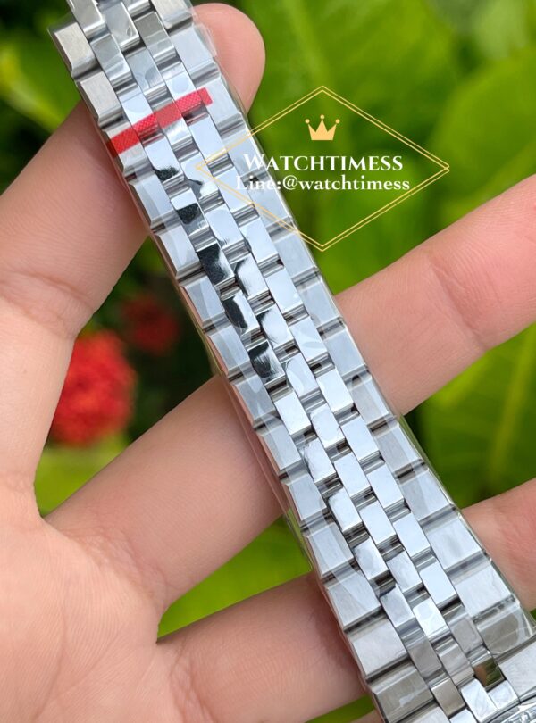 Rolex Land-Dweller Diamonds 36mm. Ref.127386 R8 Factor - Image 9